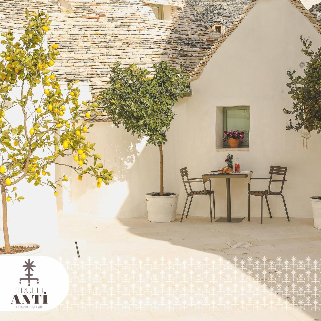 Bed and Breakfast Trullo Essenza-Trulli Anti Charme & Relax Alberobello Exterior foto